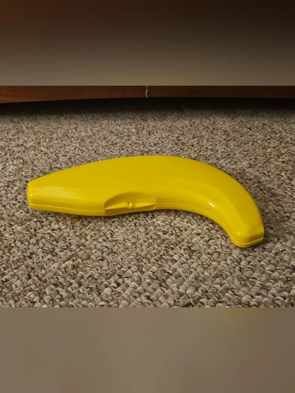Tupperware Yellow Banana Holder